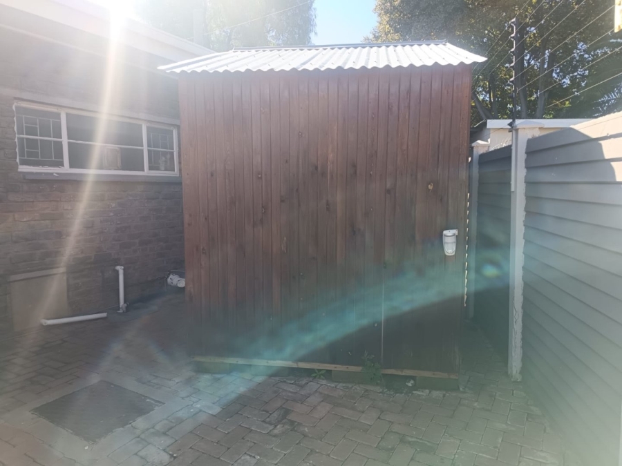 4 Bedroom Property for Sale in Heuwelsig Northern Cape